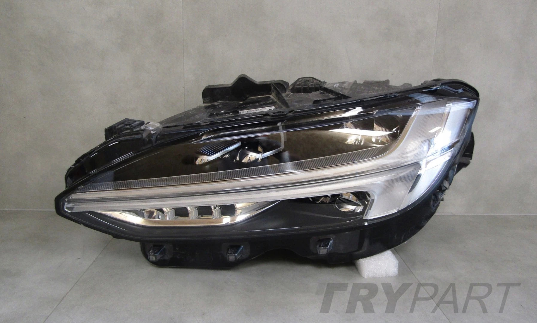 HEADLAMP VOLVO S90 V90 LED MID 16- LH LEFT 31655935