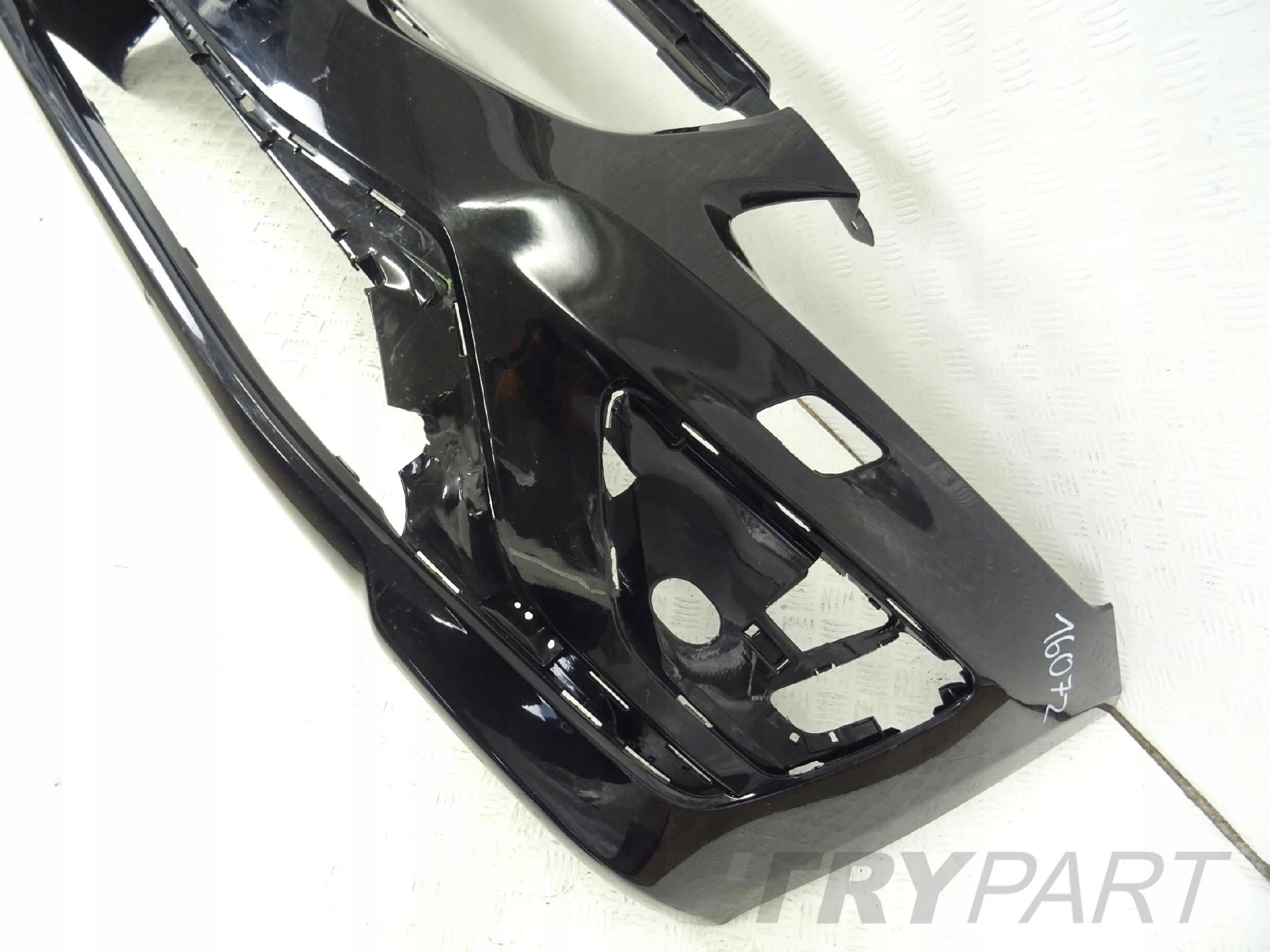 Volvo XC60 R-Design LIFT Front Bumper