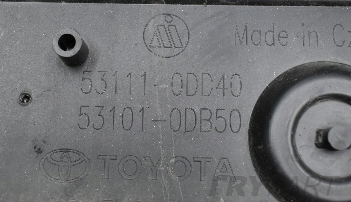 TOYOTA YARIS IV FRONT BUMPER ORG 20+