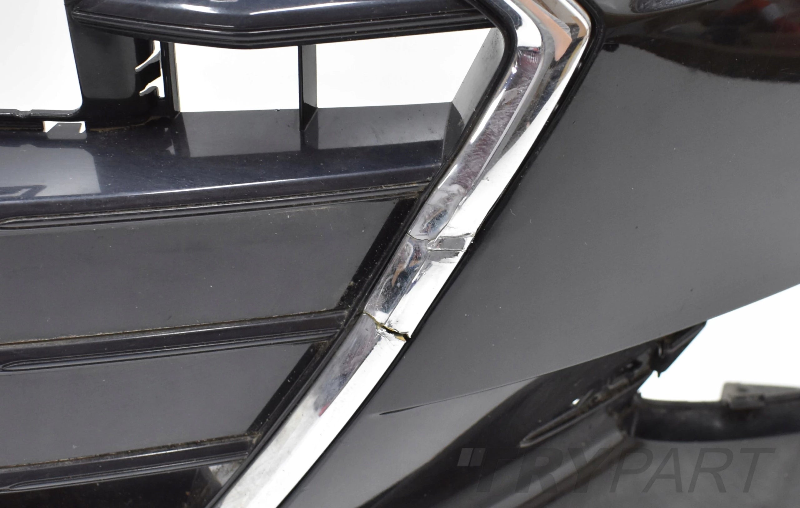 AUDI A6 C8 4K0 FRONT BUMPER ORG