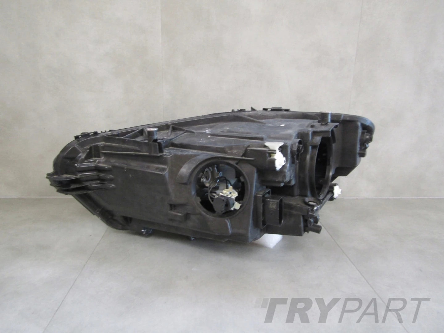 MERCEDES CLA W118 HEADLIGHT STANDARD RH 19-23