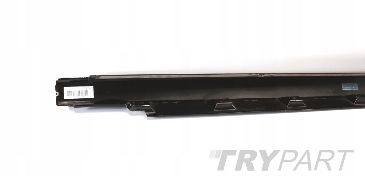 VW PASSAT B8 3G0 RIGHT SILL MOULDING ORG