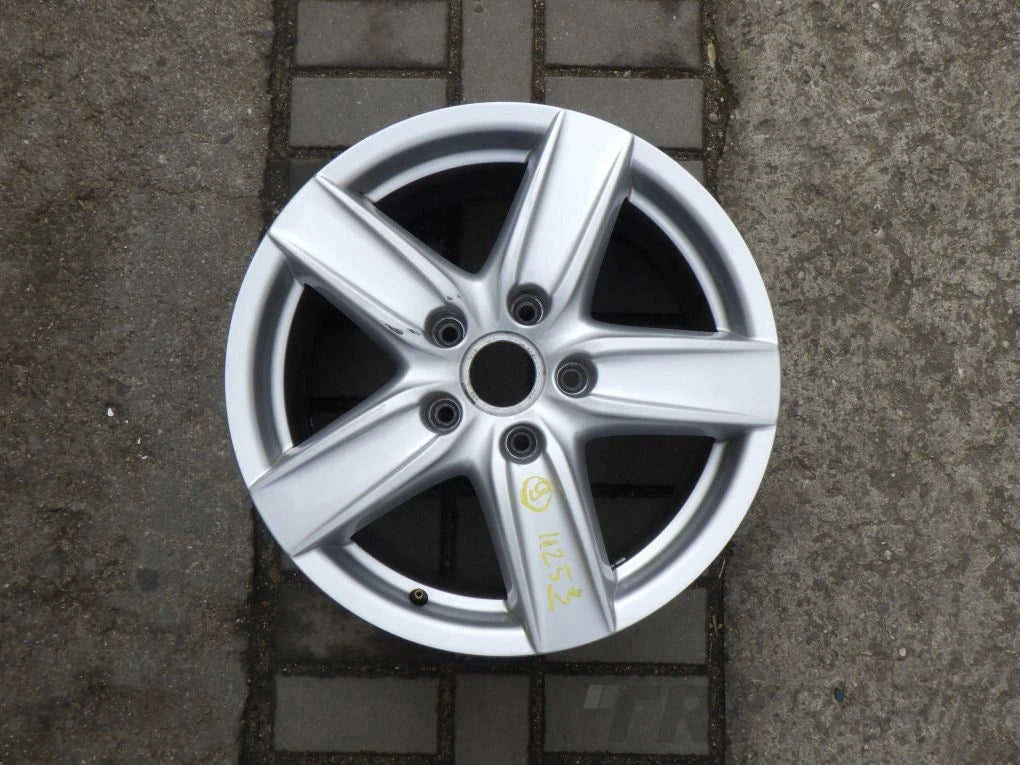 PORSCHE CAYENNE 7P5 8 J x 18 ET53 5x130 Aluminum Wheel