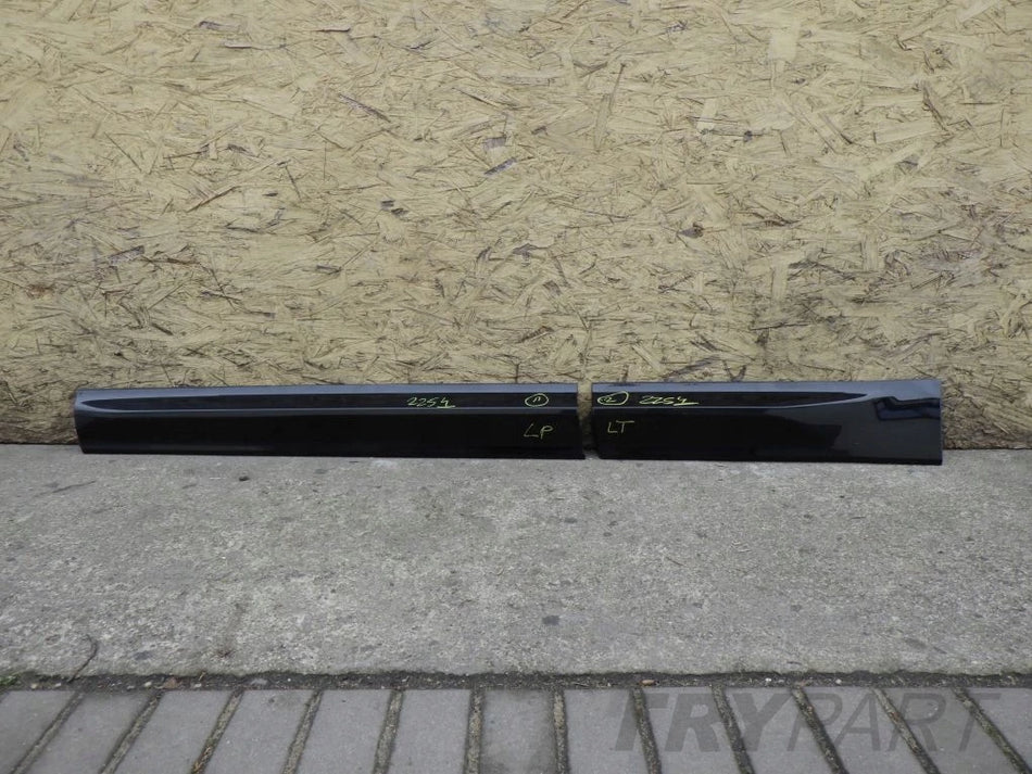 VOLVO XC60 XC 60 2 II 17- Front Left Door Molding Rear