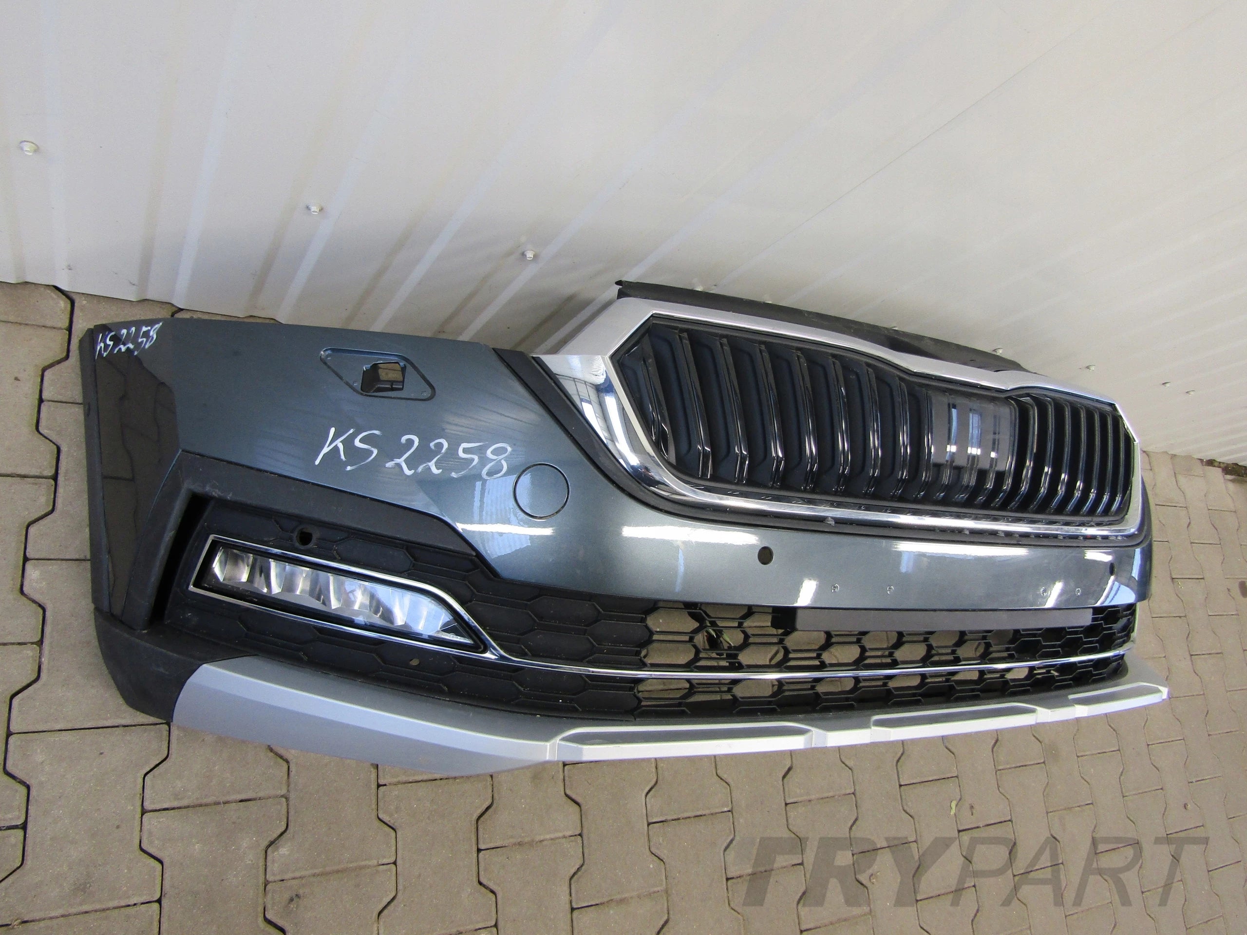 Front Bumper Skoda Octavia Scout 4 IV 5E3 19-