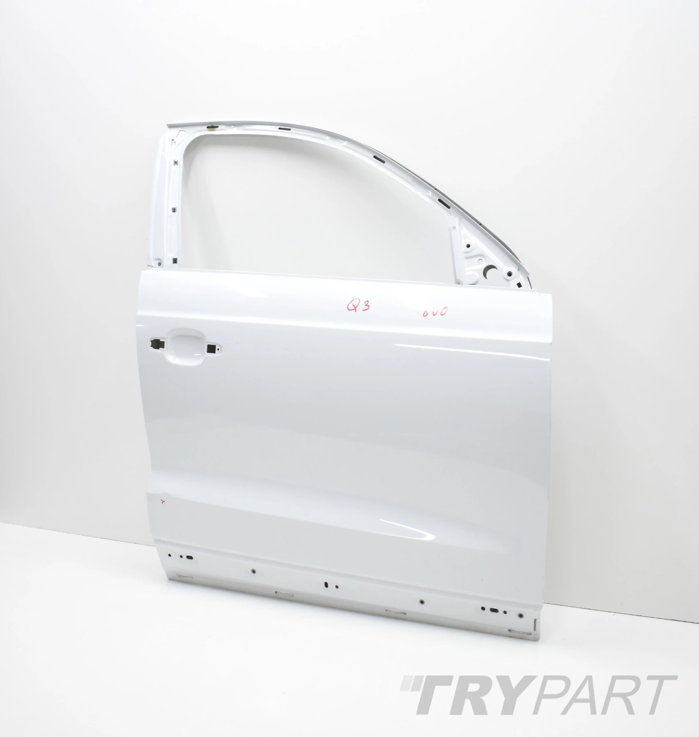 AUDI Q3 8U0 PASSENGER SIDE FRONT DOOR ORG