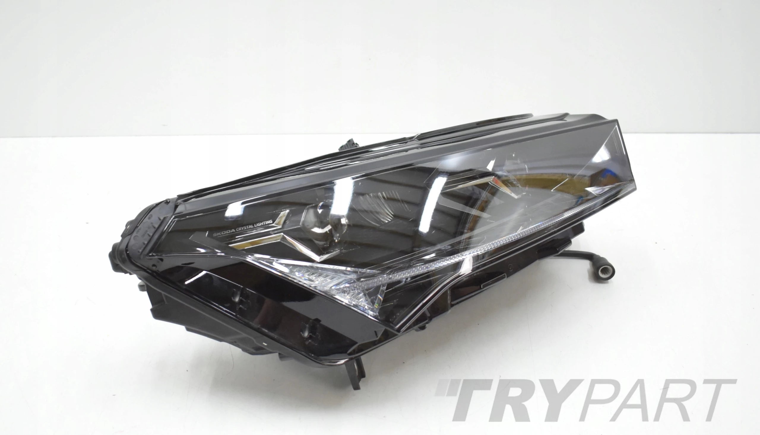 SKODA ENYAQ 5LB RIGHT FRONT HEADLIGHT FULL LED ORG EU 5LB941016A