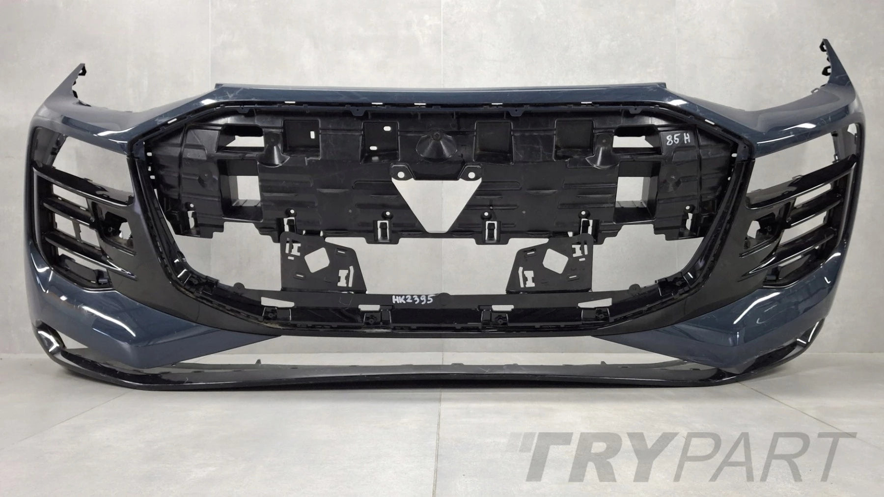 Front bumper for Audi Q6 E-tron 24- / + reinforcement