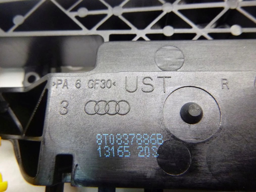 AUDI A4 B8 A5 8K RIGHT DOOR LOCK