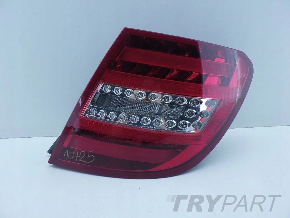 MERCEDES C CLASS 204 A204 ESTATE LIFT LED REAR LAMP RIGHT