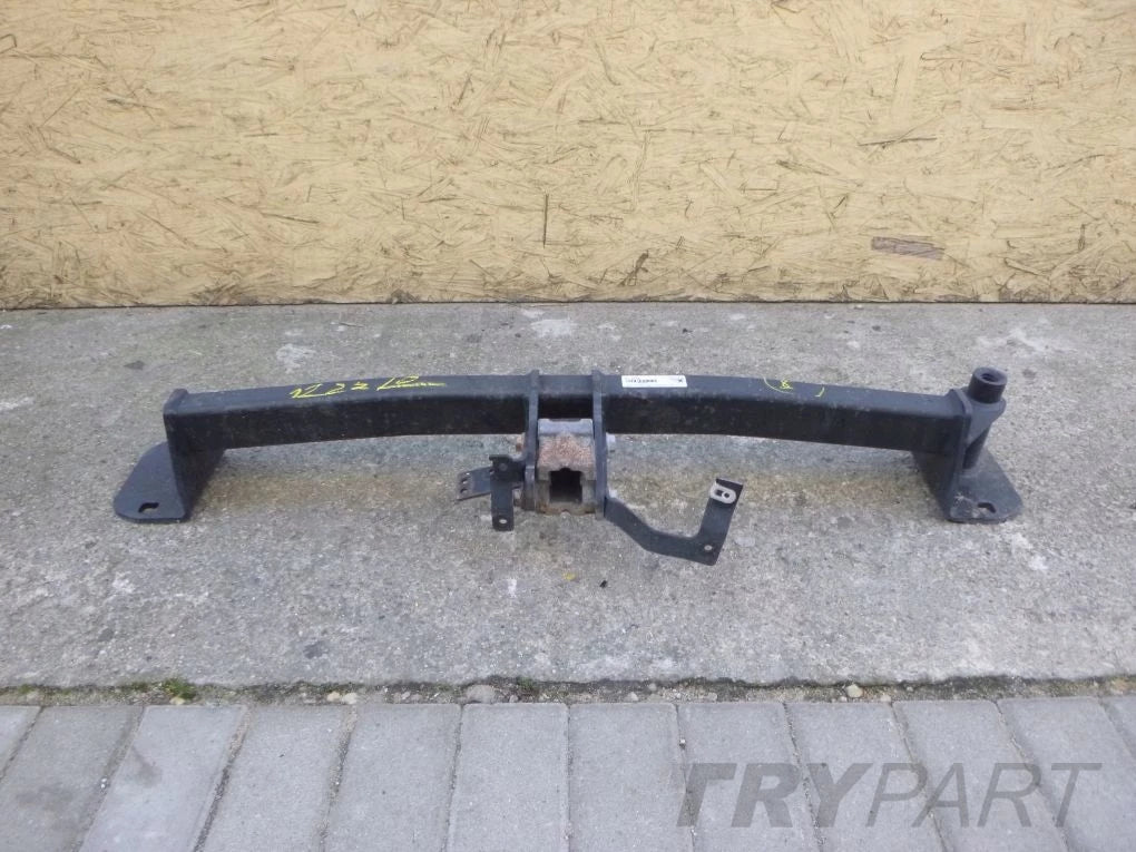 MINI COOPER COUNTRYMAN F60 Tow Hitch