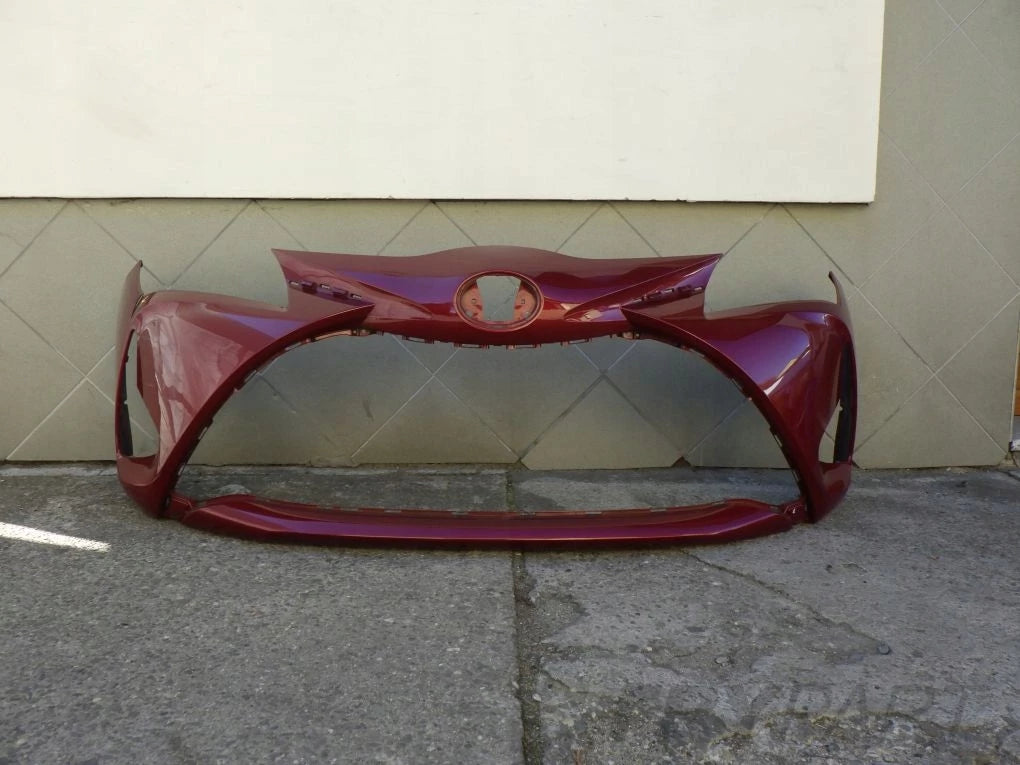 TOYOTA YARIS III 3 LIFT 17- Front Bumper