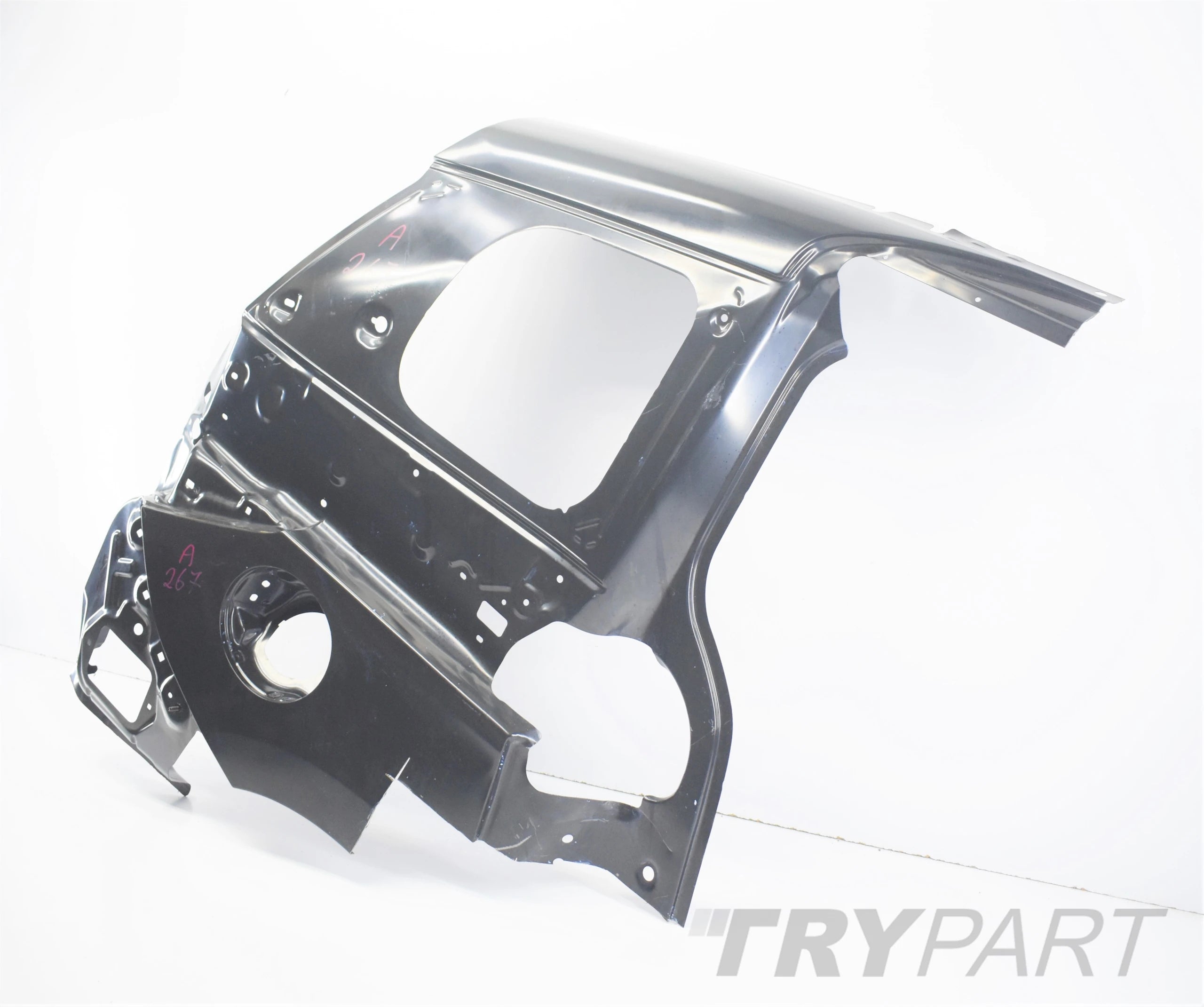 MAZDA V 5 RIGHT REAR FENDER HOUSING ORG