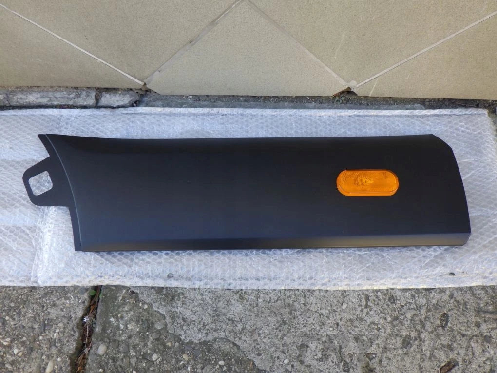 FORD TRANSIT MK8 LIFT DOOR MOULDING LEFT FRONT FRONT LEFT BK31-V20781-BJW