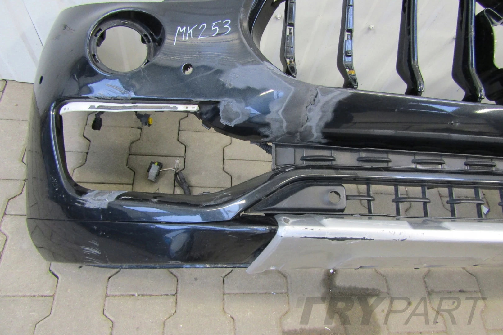 MASERATI LEVANTE 16- Front Bumper
