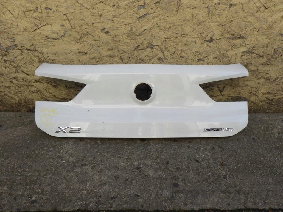 BMW X2 F39 flap trim