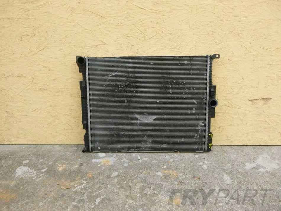 BMW F30 F32 F34 F36 Water Radiator