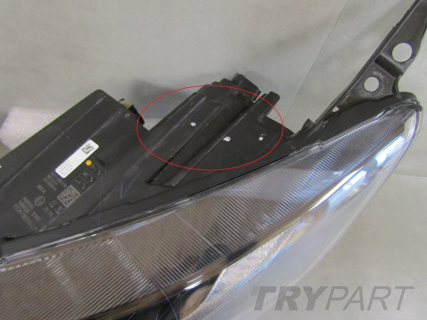 FRONT HEADLIGHT FORD TRANSIT CUSTOM 2 II LED 23- LH PZ31-13E015-CB