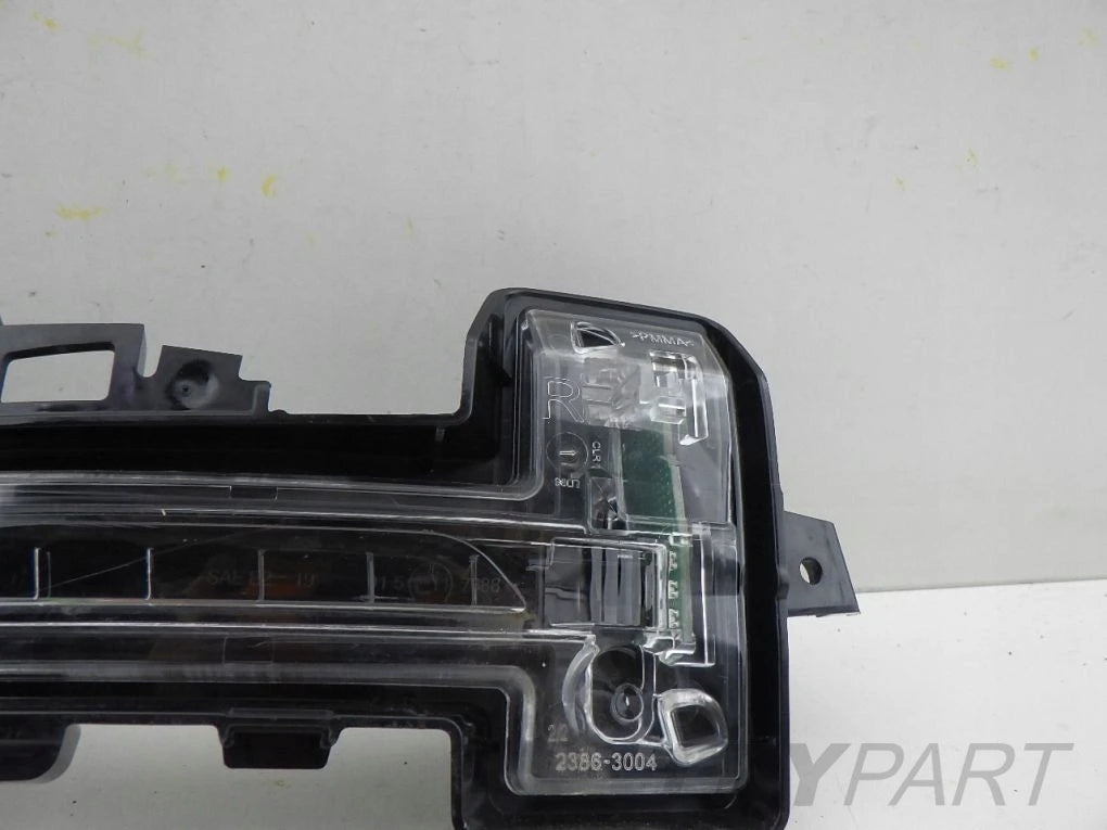 NISSAN JUKE II F16 QASHQAI III J12 Right Mirror Turn Signal
