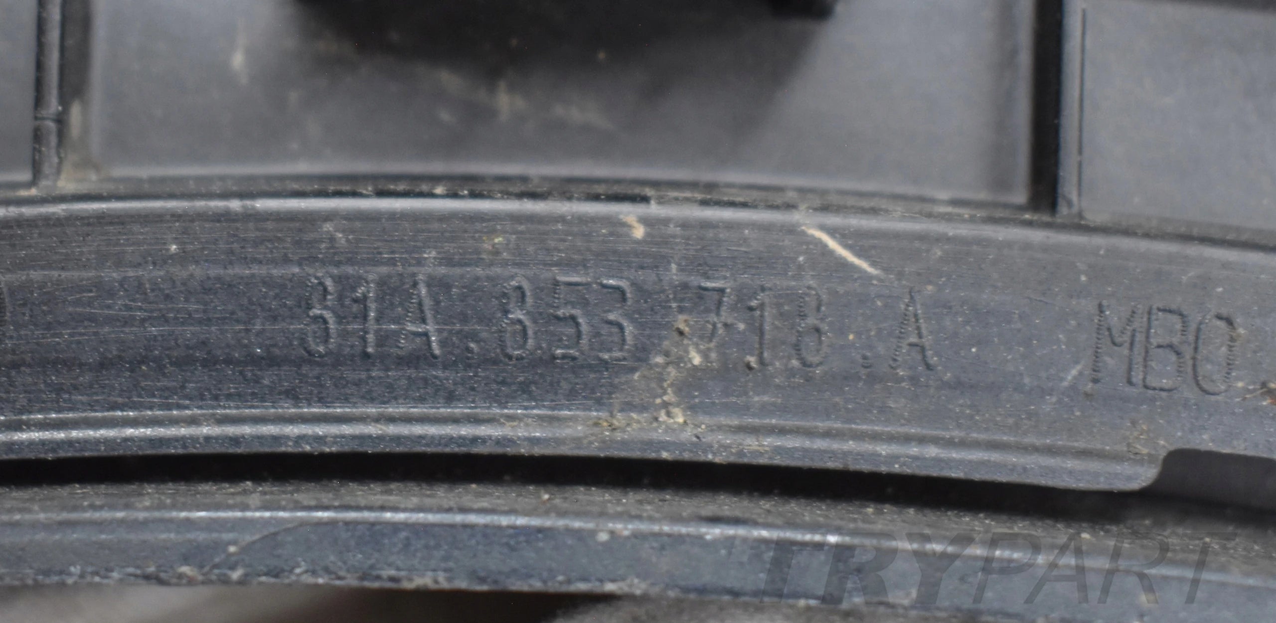 AUDI Q2 81A RIGHT FENDER TRIM FRONT ORIGINAL