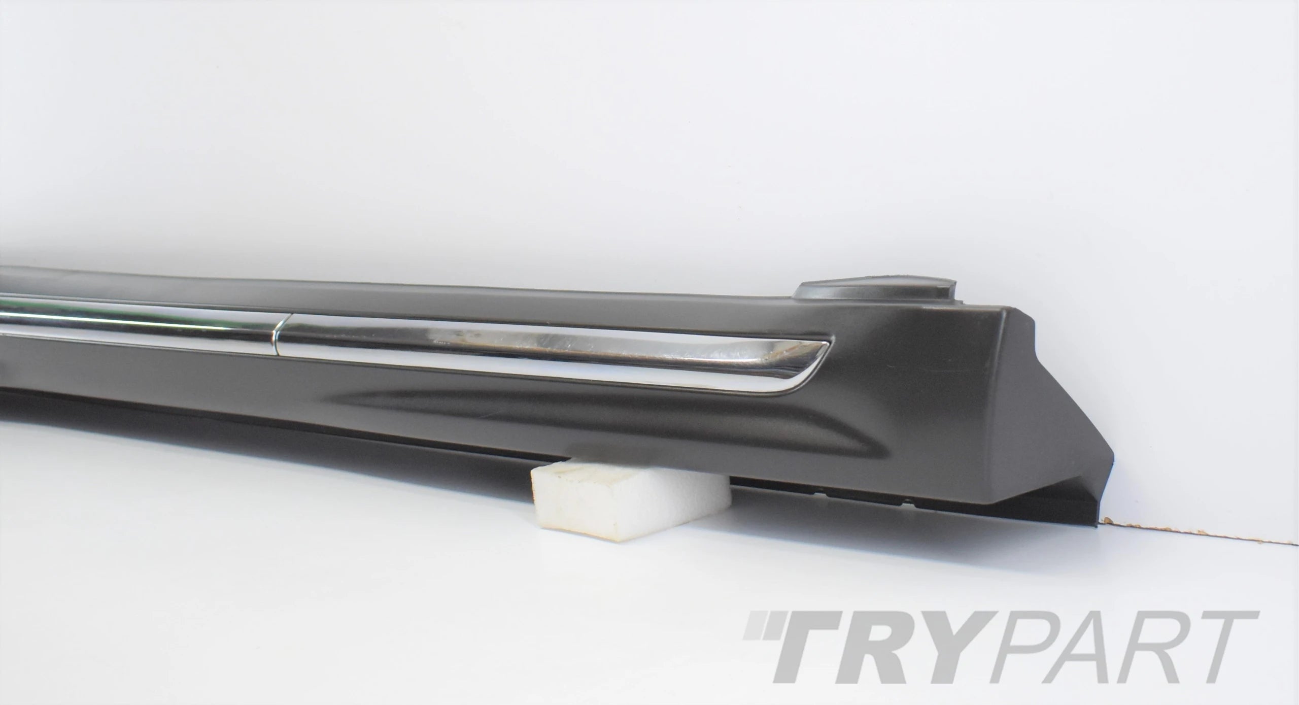SUZUKI SX4 DOOR SILL STRIP, LEFT SILL, COMPLETE CHROME!