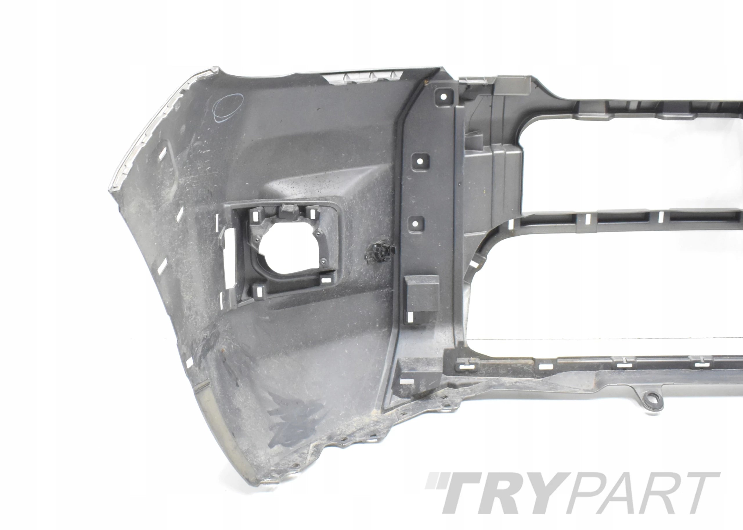 TOYOTA HILUX VIII LIFT INVINCIBLE FRONT BUMPER ORG