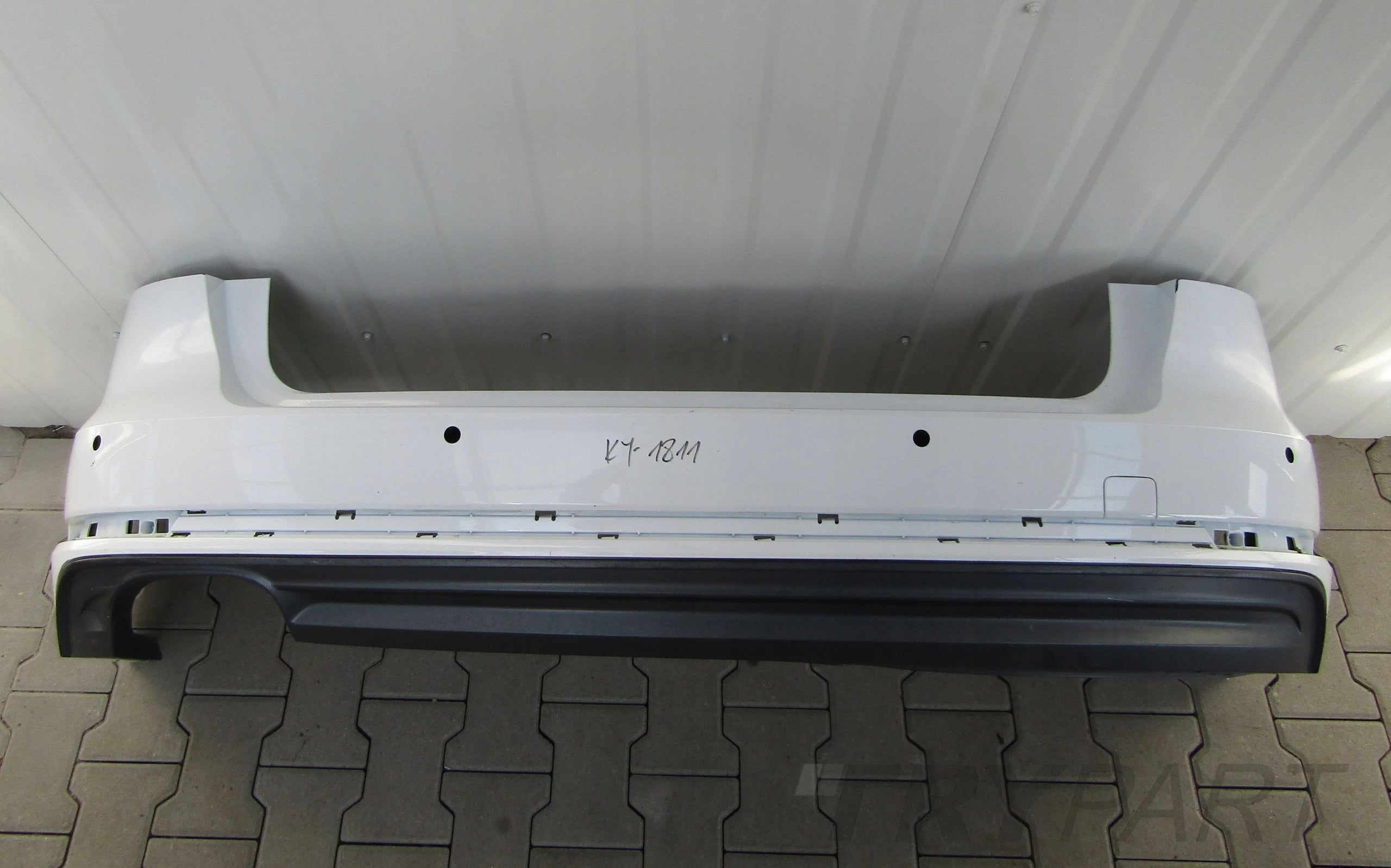 AUDI A4 B9 8W9 KOMBI 15- Rear Bumper