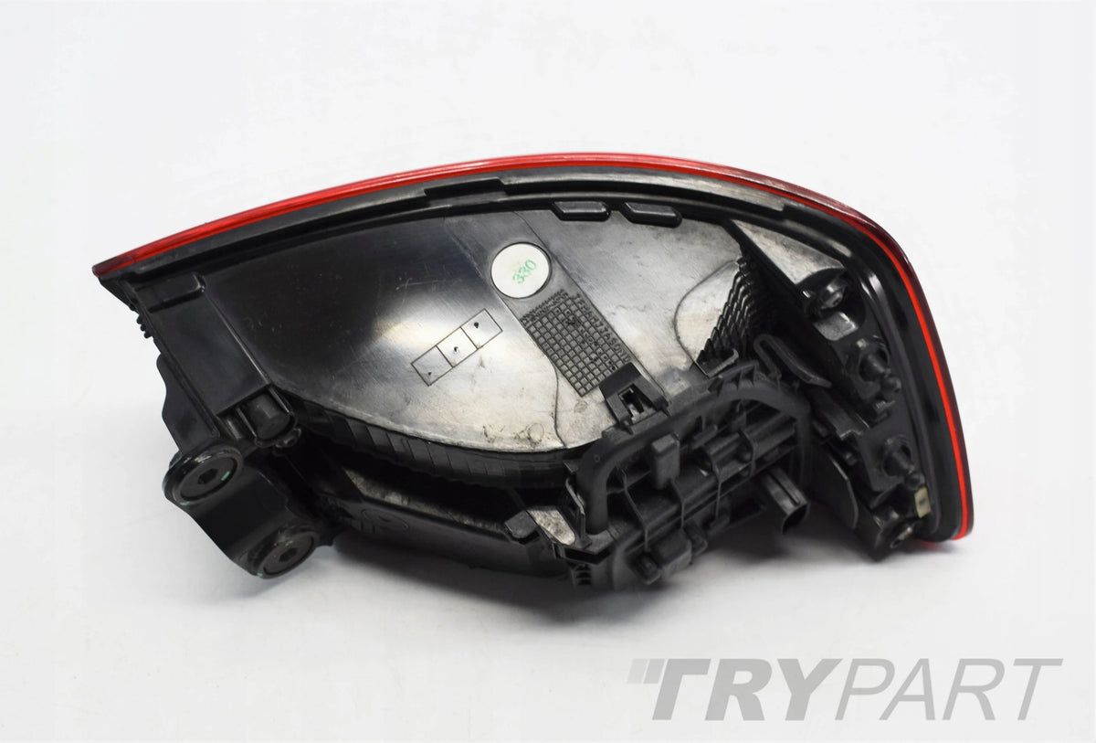 AUDI A3 8V5 RIGHT REAR LIGHT ORG EU SEDAN