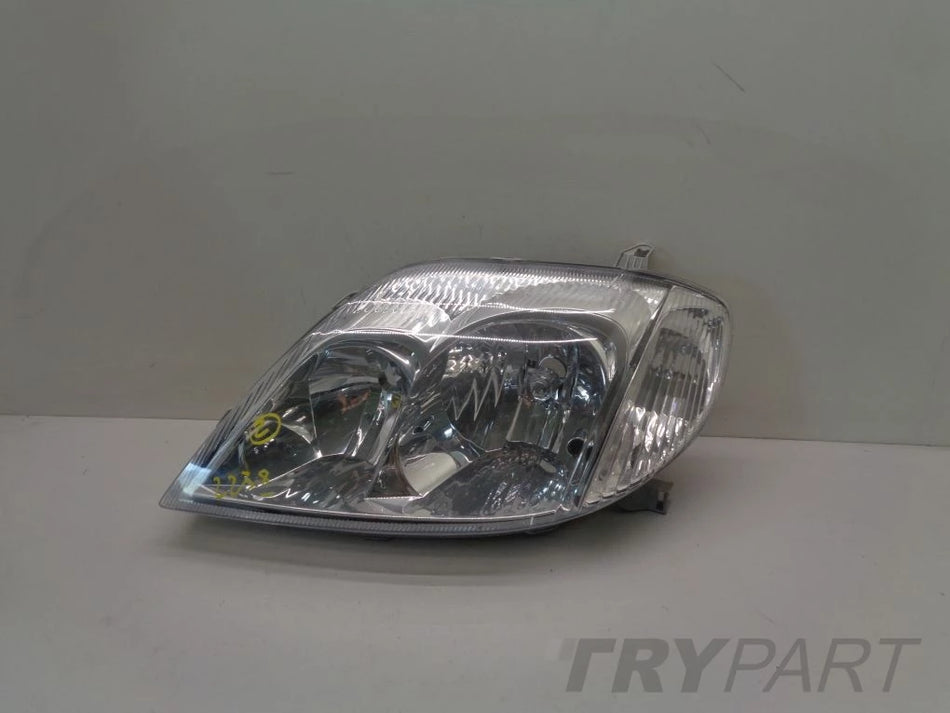 TOYOTA COROLLA SEDAN KOMBI 02- front lamp left