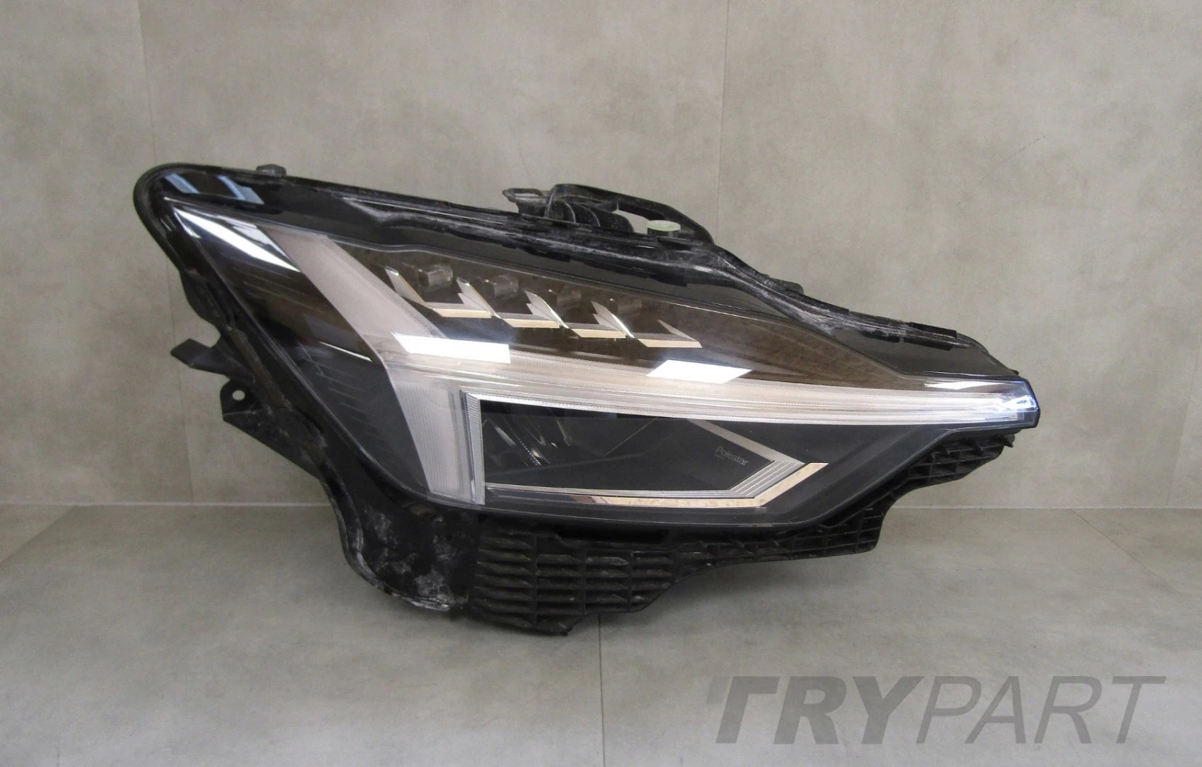 Front headlamp Polestar 2 LED 20- RIGHT RH P32338903