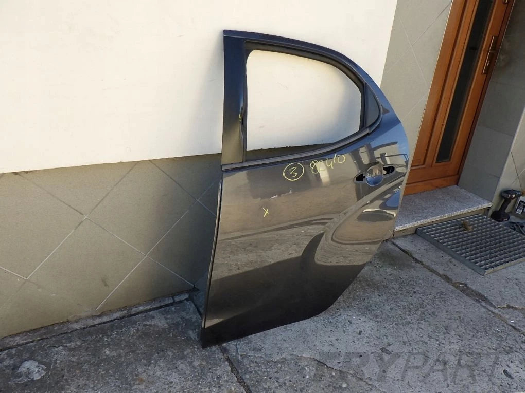 TOYOTA YARIS 4 IV P21 2020- Rear Left Door
