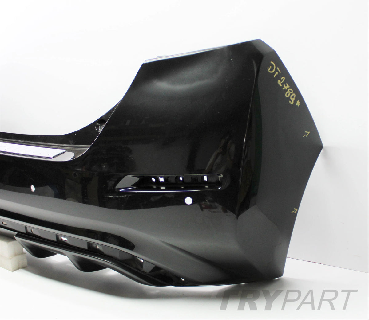 NISSAN LEAF 2 II REAR BUMPER ORG 17+