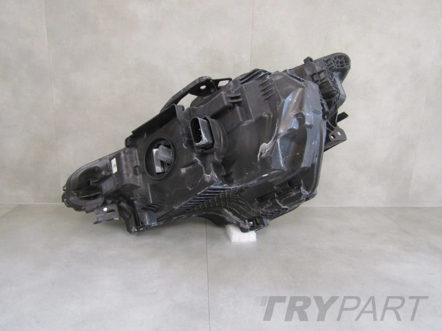 Front headlamp Polestar 2 LED 20- RIGHT RH P32338903