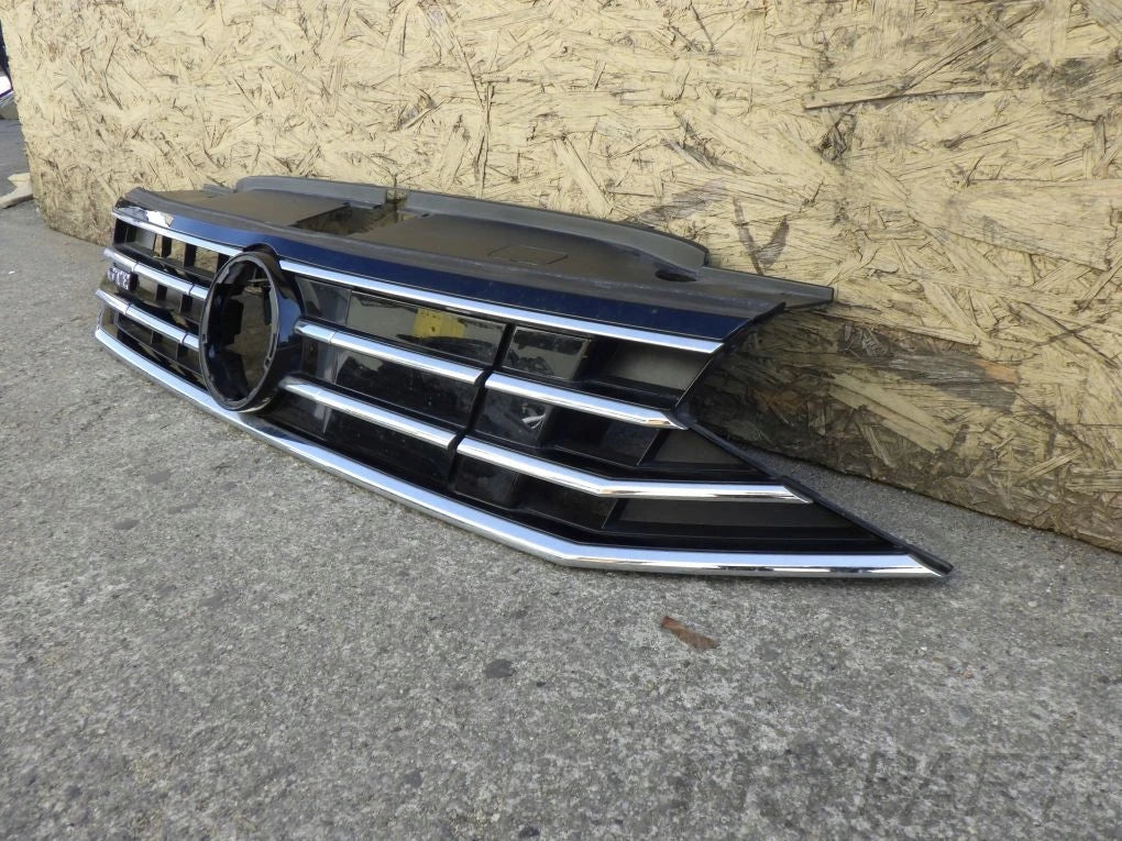 VW PASSAT B8 GTE LIFT 2019- grille insert