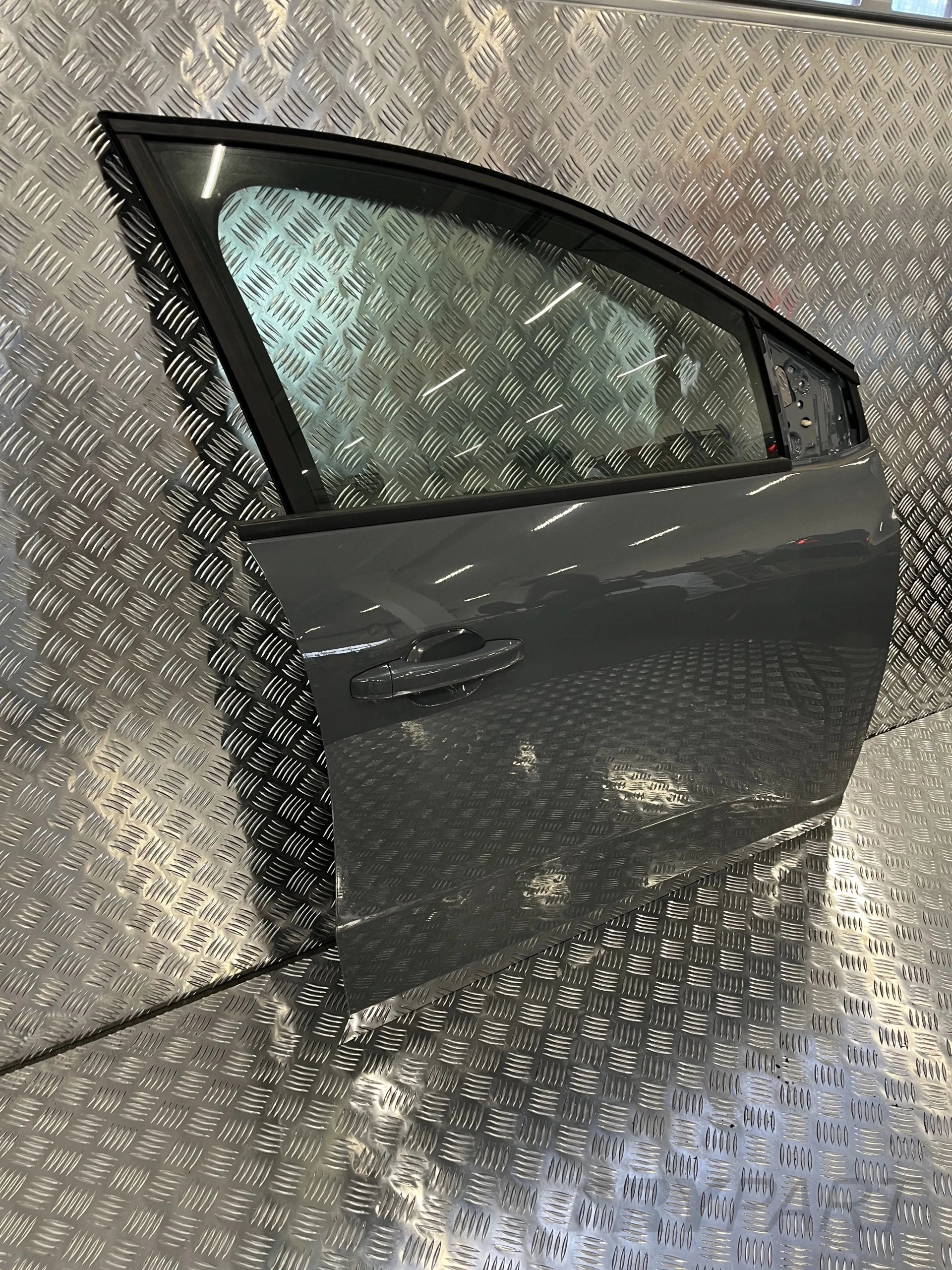 RIGHT FRONT DOOR DACIA SANDERO III 21- OVKPW