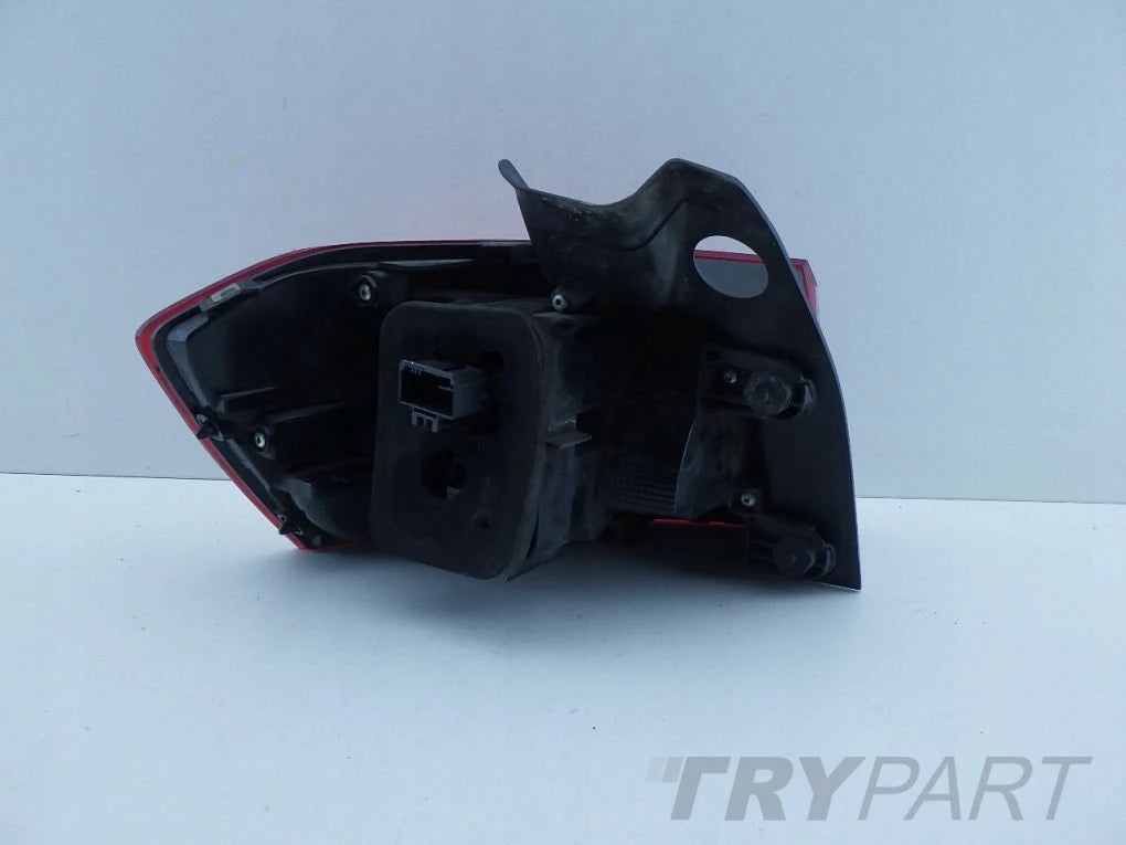 VW PASSAT B8 KOMBI 3G 3G9 2014- Right Taillight