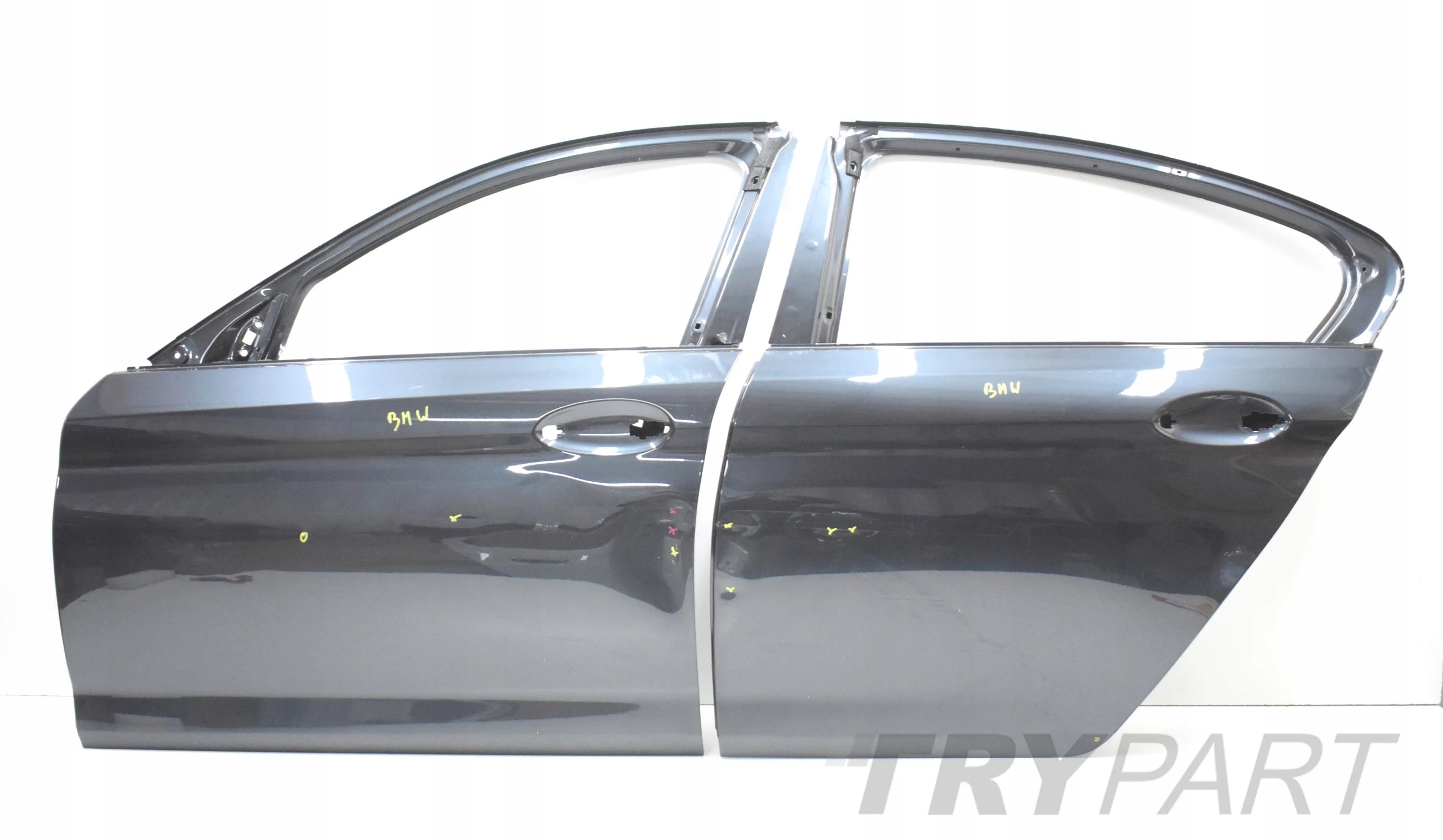 BMW V G30 LEFT REAR DOOR ORG SEDAN