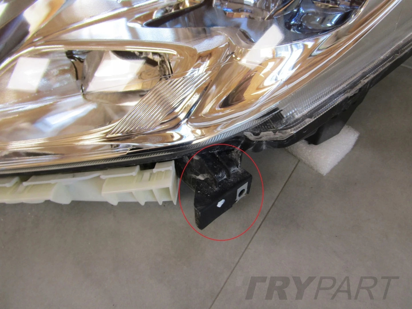 FRONT LAMP NISSAN LEAF I LED LH LEFT 10-17