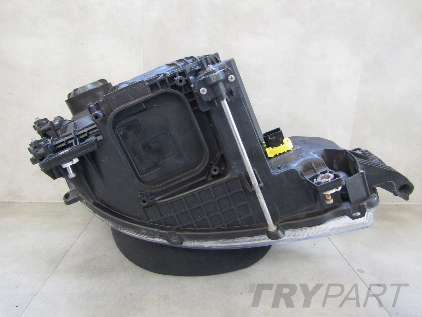 MERCEDES ACTROS MP4 STANDARD HEADLIGHT 11- LH LEFT A9608200439