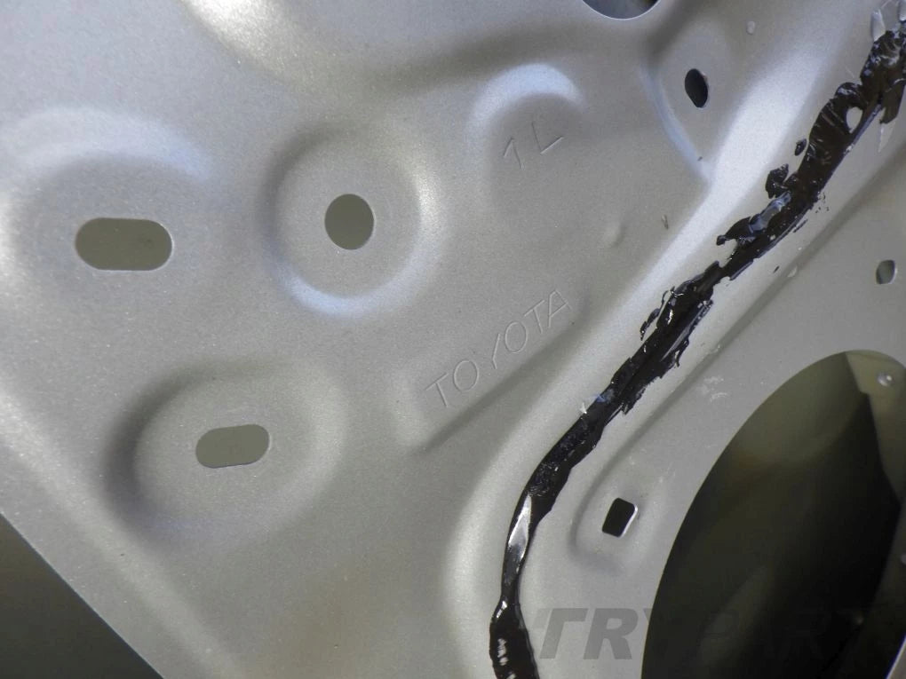 TOYOTA YARIS 4 IV P21 2020- Rear Left Door