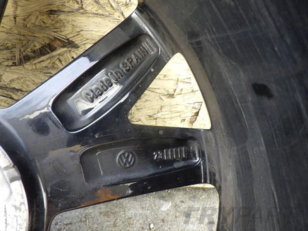 VW 2GM 7J x 18 ET39 5x112 aluminum wheel