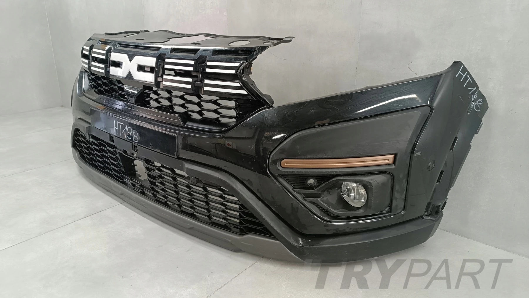 FRONT BUMPER DACIA SANDERO III STEPWAY lift 22-25 / + FOG LIGHTS + W