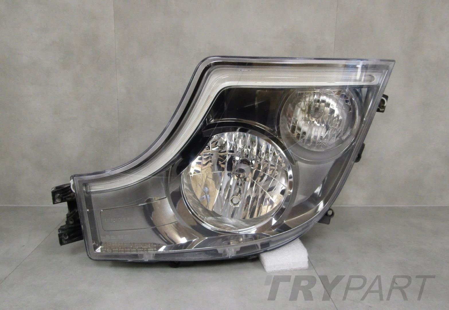 MERCEDES ACTROS MP4 STANDARD HEADLIGHT WITH LED LH LEFT A9618204039