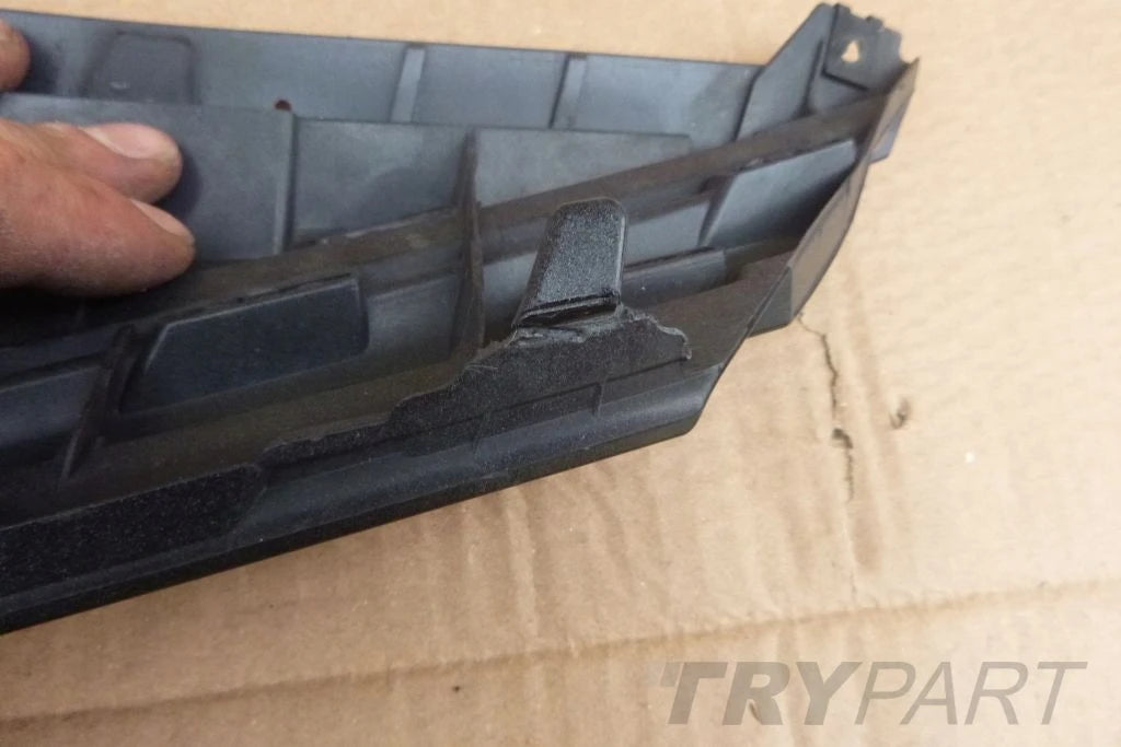 TOYOTA AVENSIS T27 LIFT T29 Grille