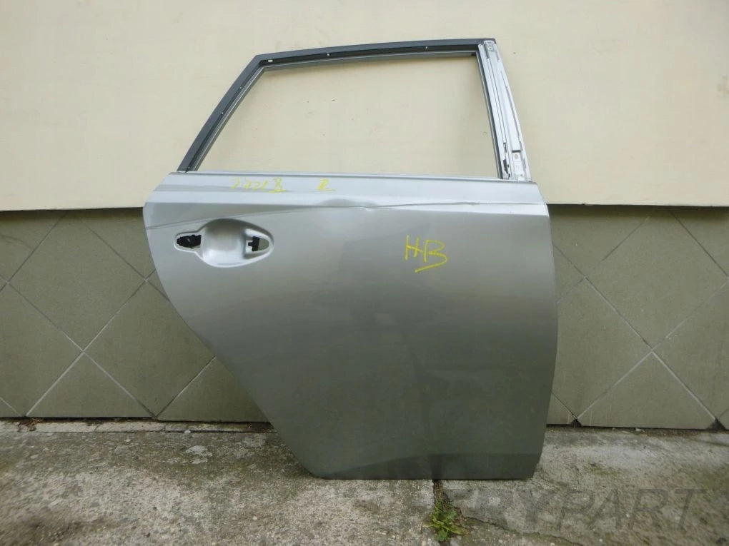 TOYOTA AURIS II HB 12- Right Rear Door