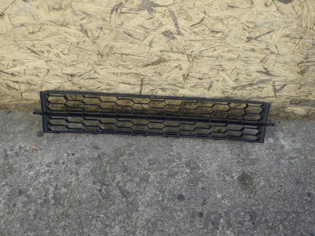 SKODA OCTAVIA 3 III 5E0 12- Bumper Grille