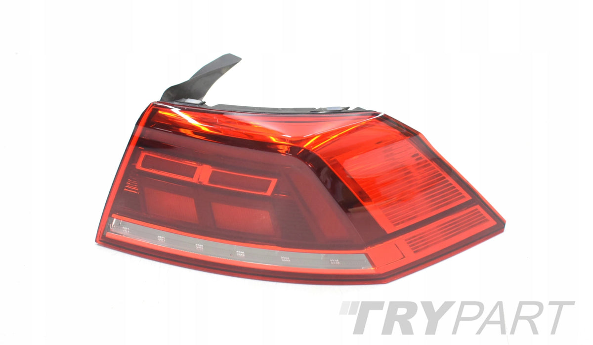 VW PASSAT B8 3G5 LAMP RIGHT REAR SEDAN ORG EU 3G5945096E