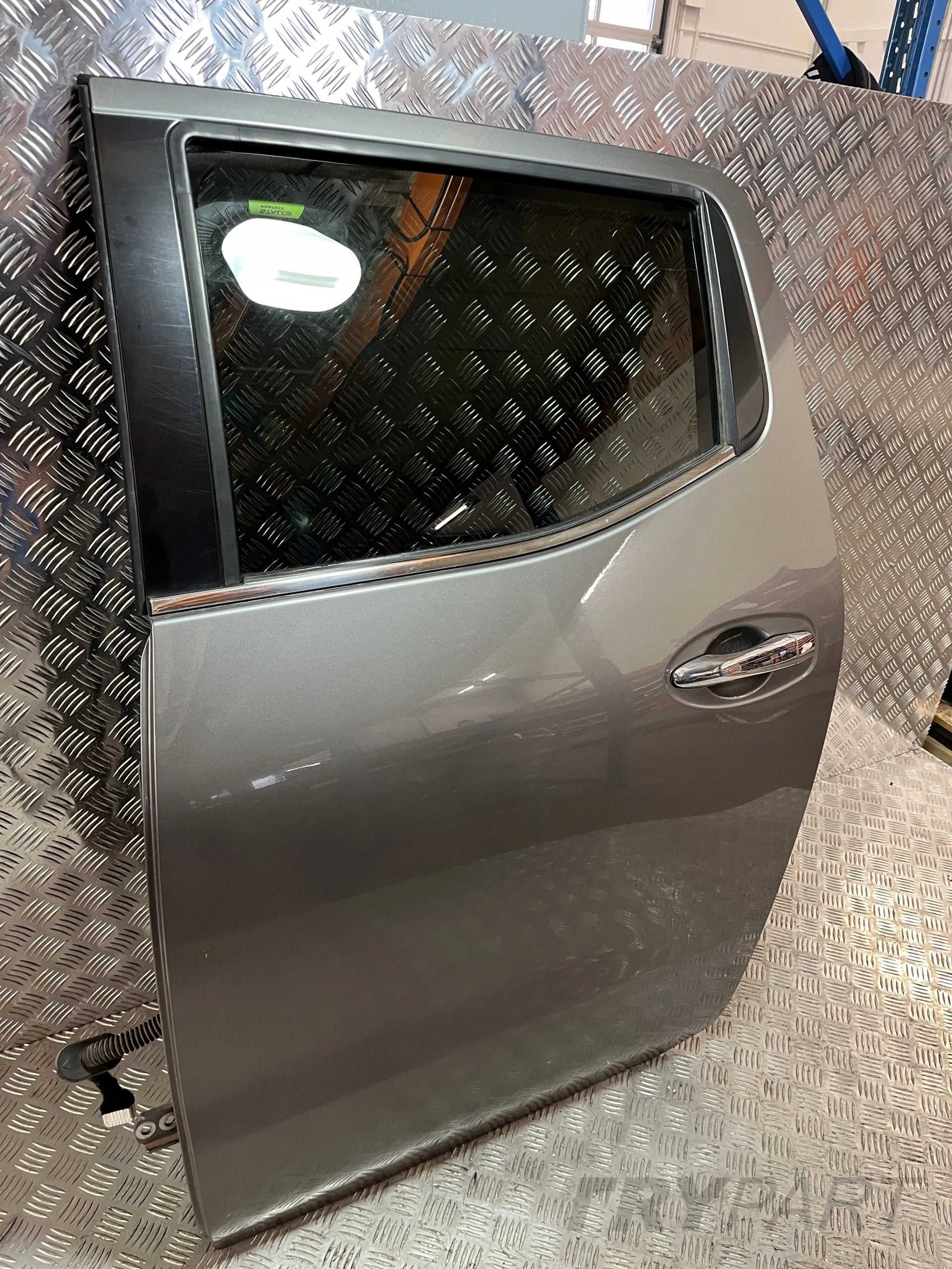 LEFT REAR DOOR NISSAN NAVARA NP300 D23 15- K51