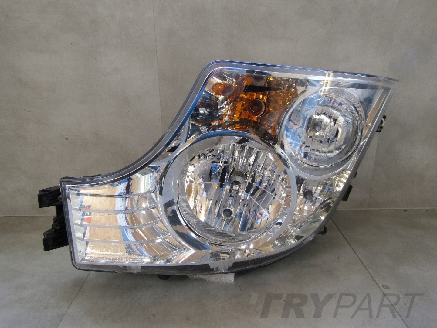 MERCEDES ACTROS MP4 STANDARD HEADLIGHT 11- LH LEFT A9608200439