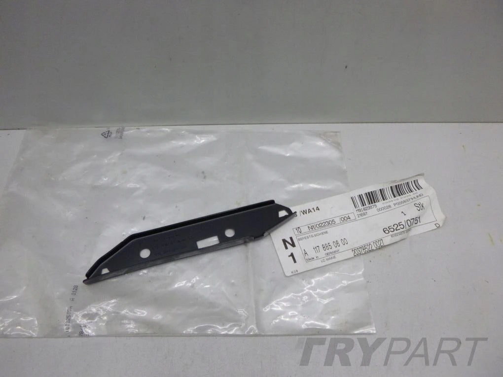 MERCEDES CLA W117 Front Bumper Clip Right